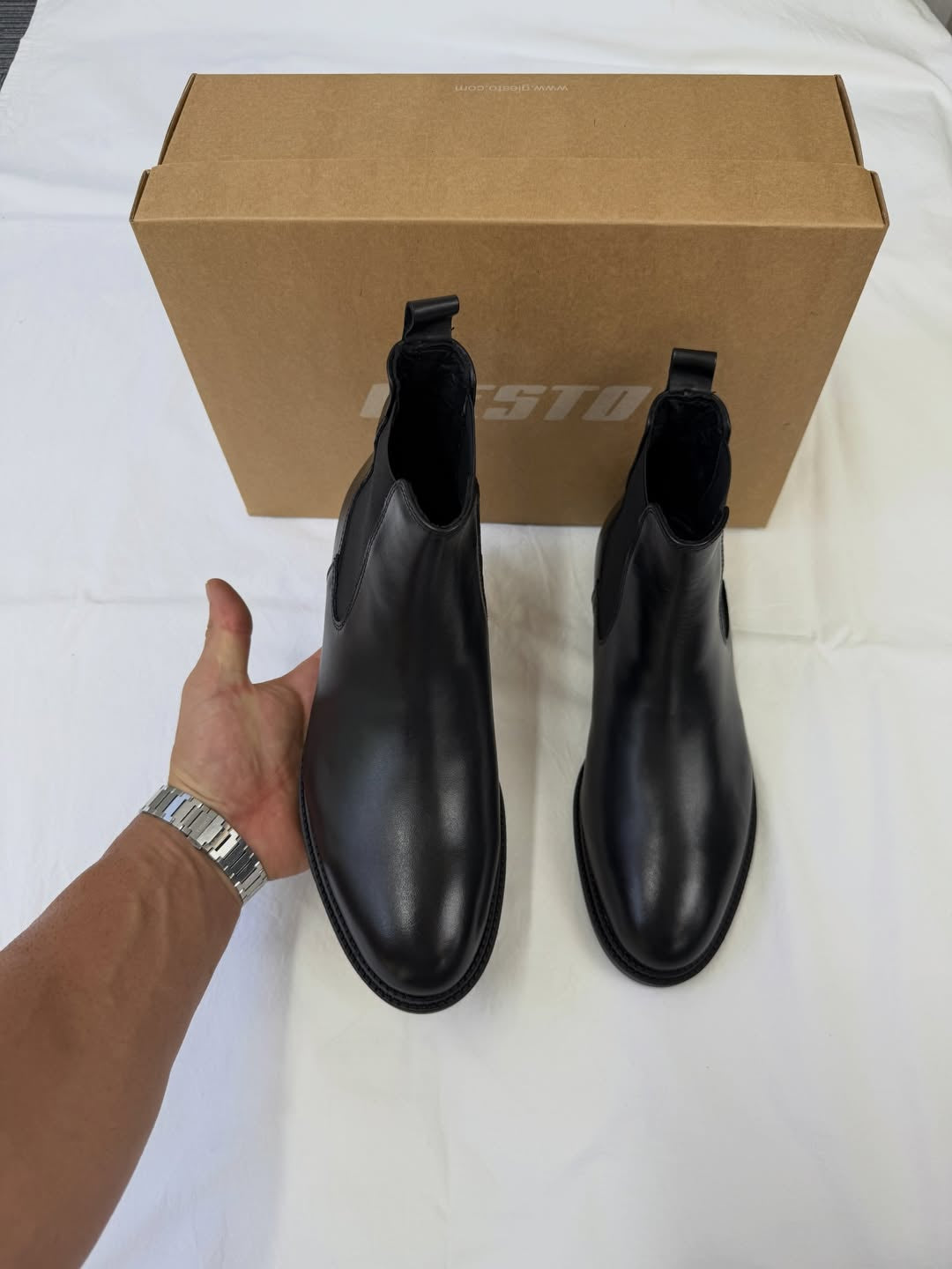 Premium Black Chelsea Boots – Classic Ankle Boots for Men