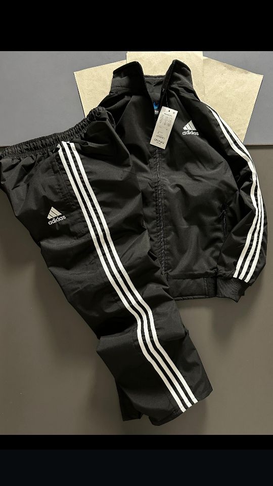 Track suite (lower and upper)